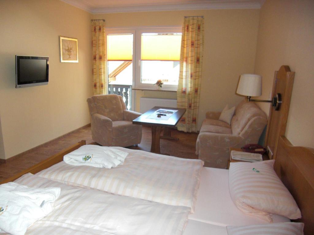 Wald-Hotel Heppe Dammbach Δωμάτιο φωτογραφία