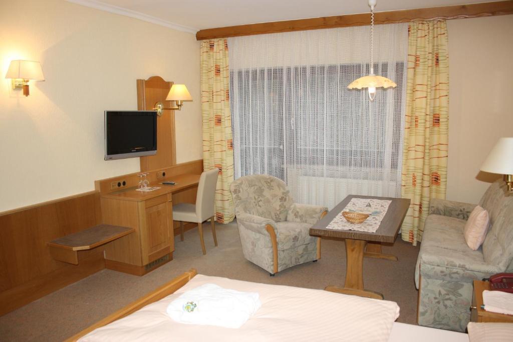 Wald-Hotel Heppe Dammbach Δωμάτιο φωτογραφία