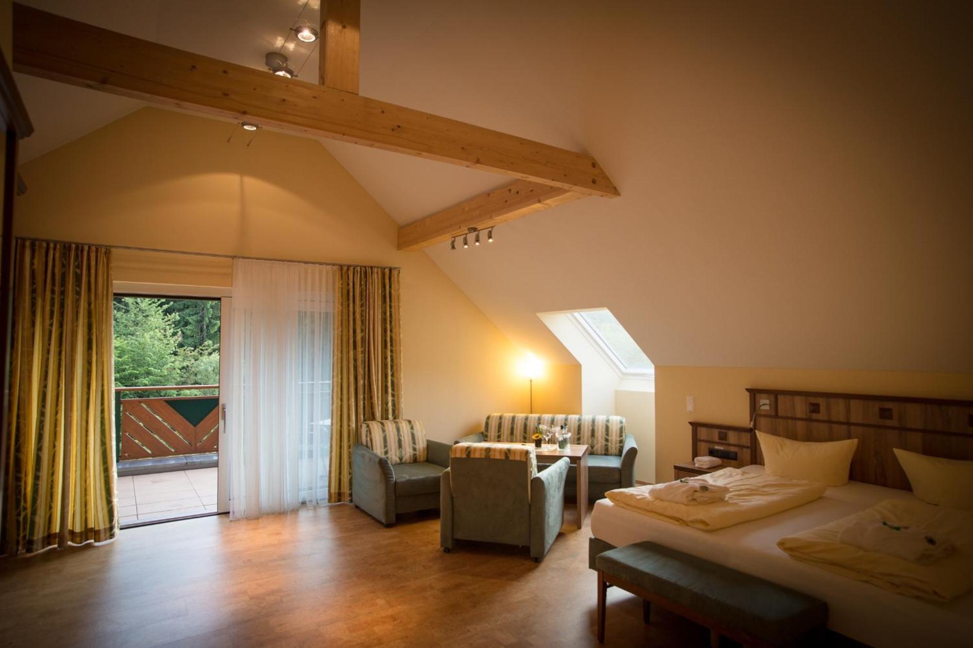 Wald-Hotel Heppe Dammbach Δωμάτιο φωτογραφία