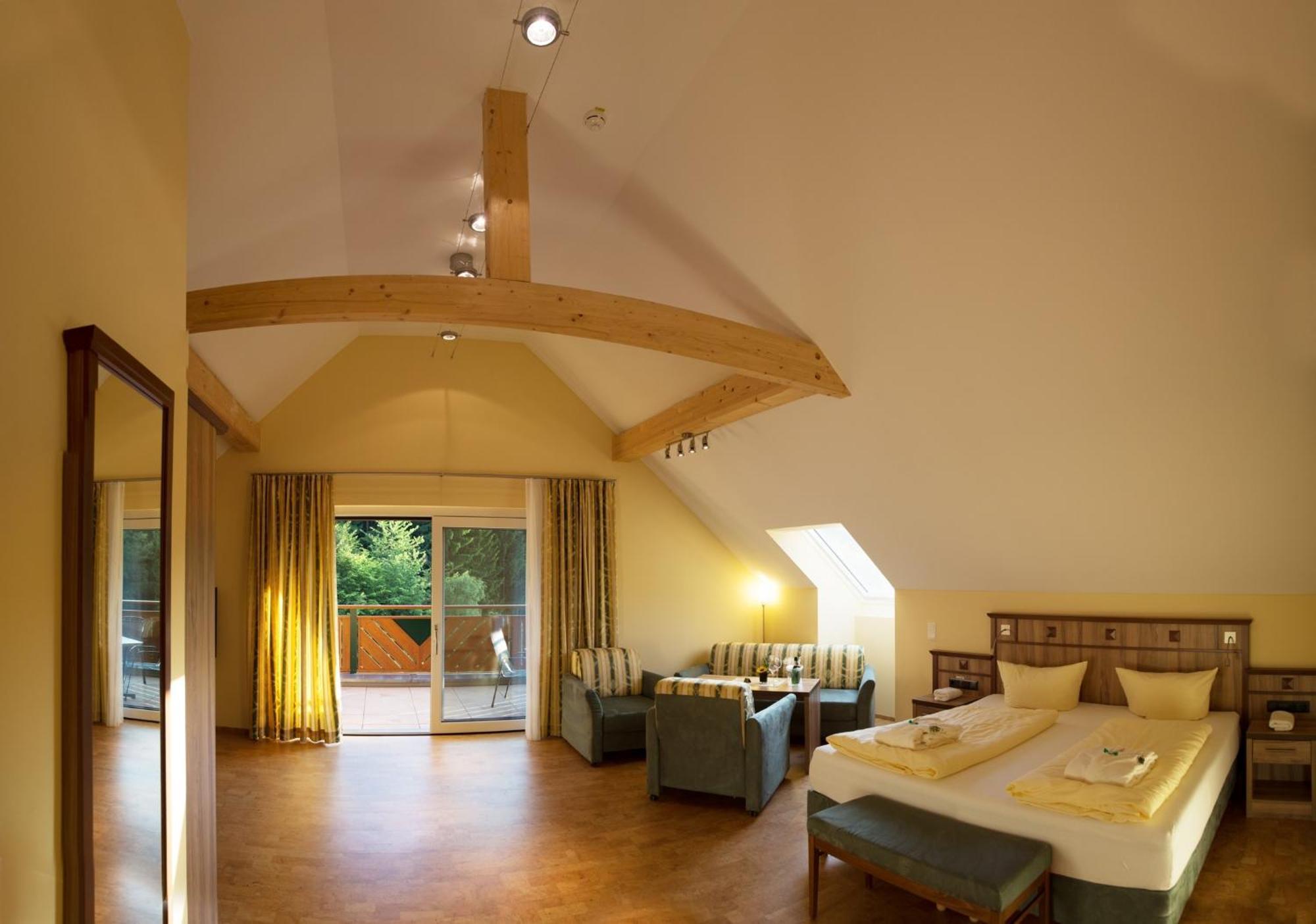 Wald-Hotel Heppe Dammbach Δωμάτιο φωτογραφία