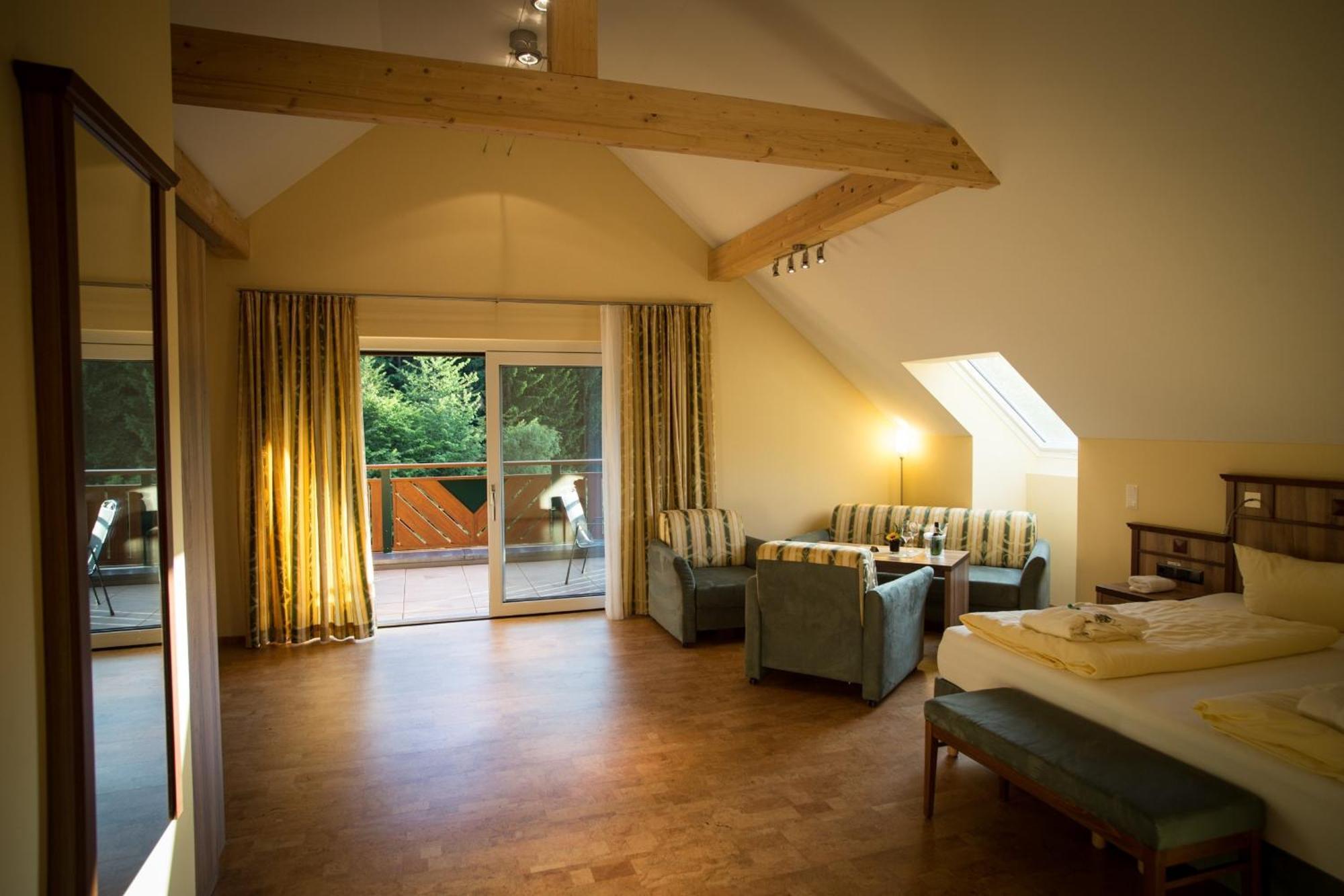 Wald-Hotel Heppe Dammbach Δωμάτιο φωτογραφία